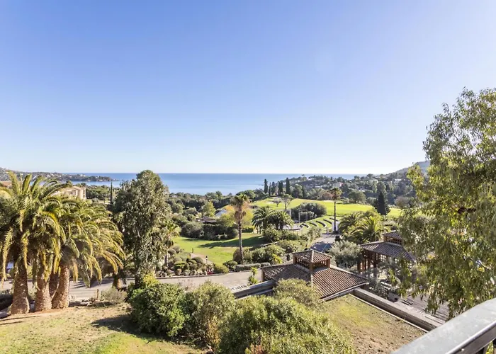 Апартаменты Le Village De Cap Esterel - Maeva - 2 Pieces 5 Personnes - Prestige - Super Mae-2135 Сен-Рафаэль